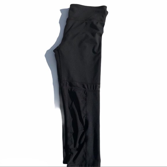 Fabletics Sheer Panel Cropped Leggings Small Black - Picture 8 of 9